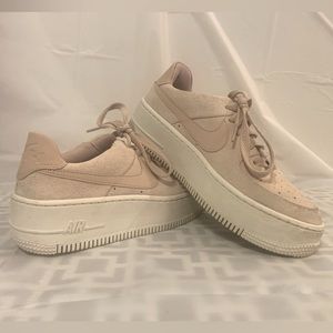 Nike Airforce 1 Elevated Pale Pink Sneakers Size 5 women’s